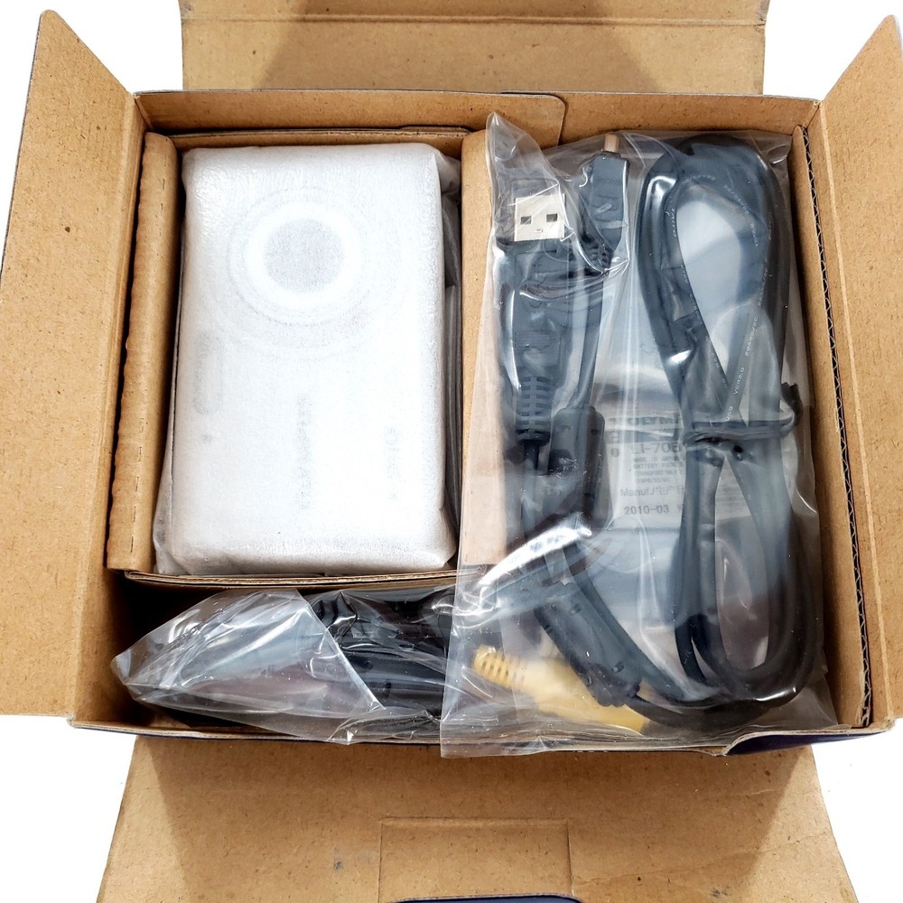 Olympus X-940 14.0MP Digital Camera Silver Brand New Open/Damaged Box